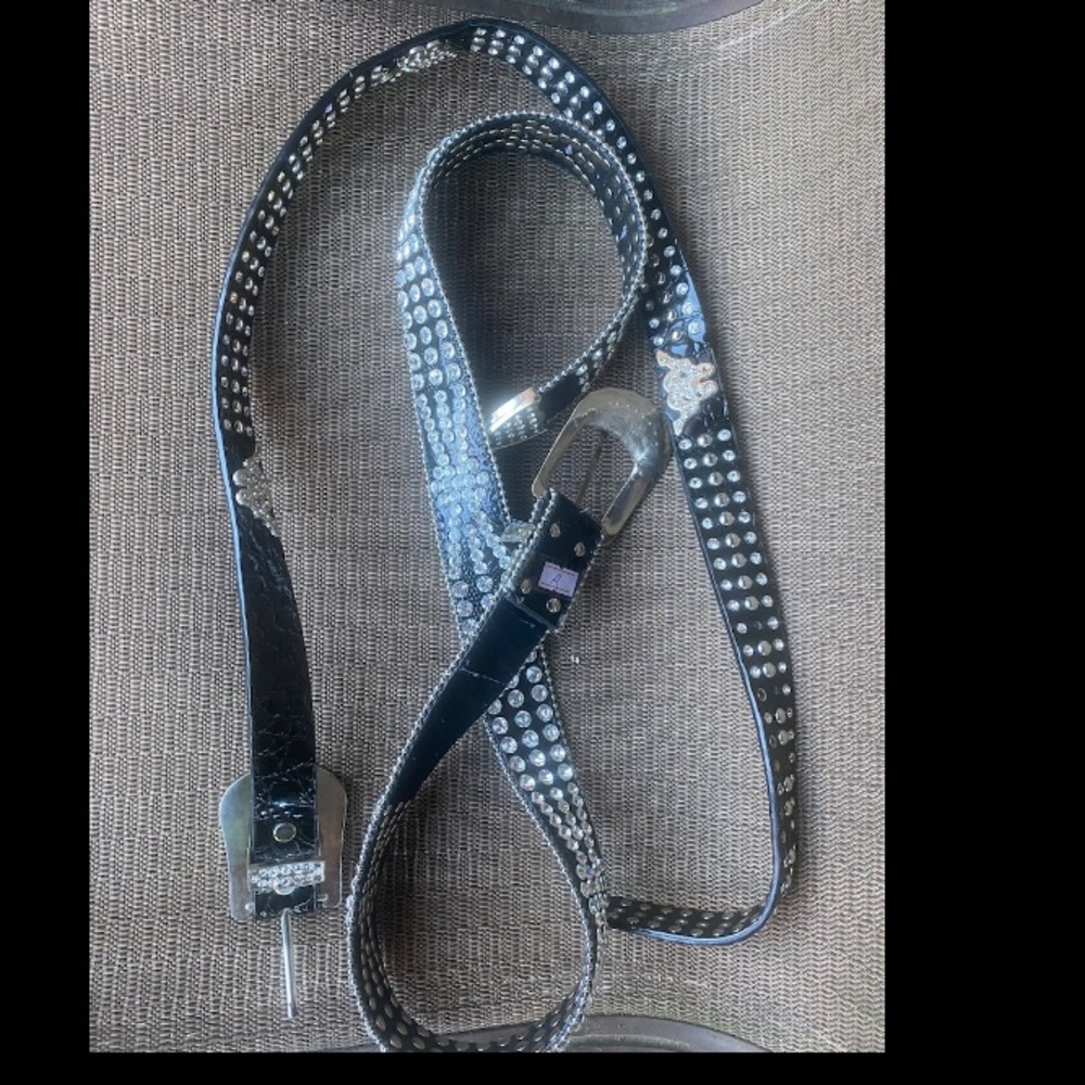 Lot of 2 Women’s L Rhinestone Black bling belts concert punk rocker buckle nice - Picture 2 of 10